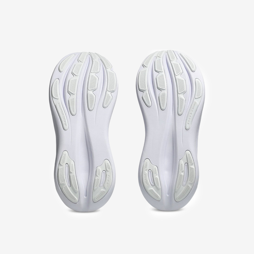 GEL-NIMBUS 28 White